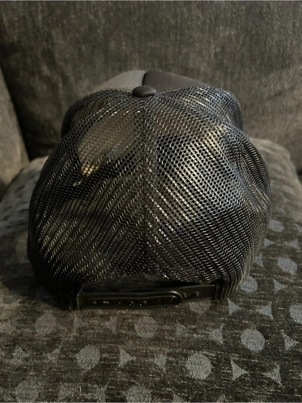 OTTO black trucker